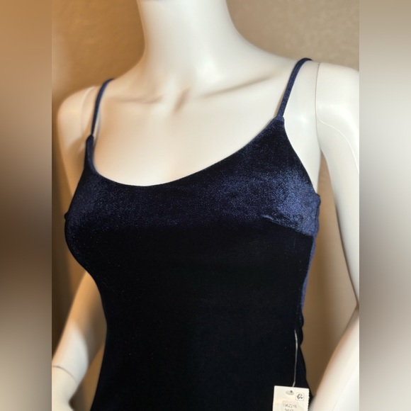 🥳♥️ Junior’s B. Darlin Navy Scoop Neck Velvet Feather Trim Dress - Picture 7 of 16